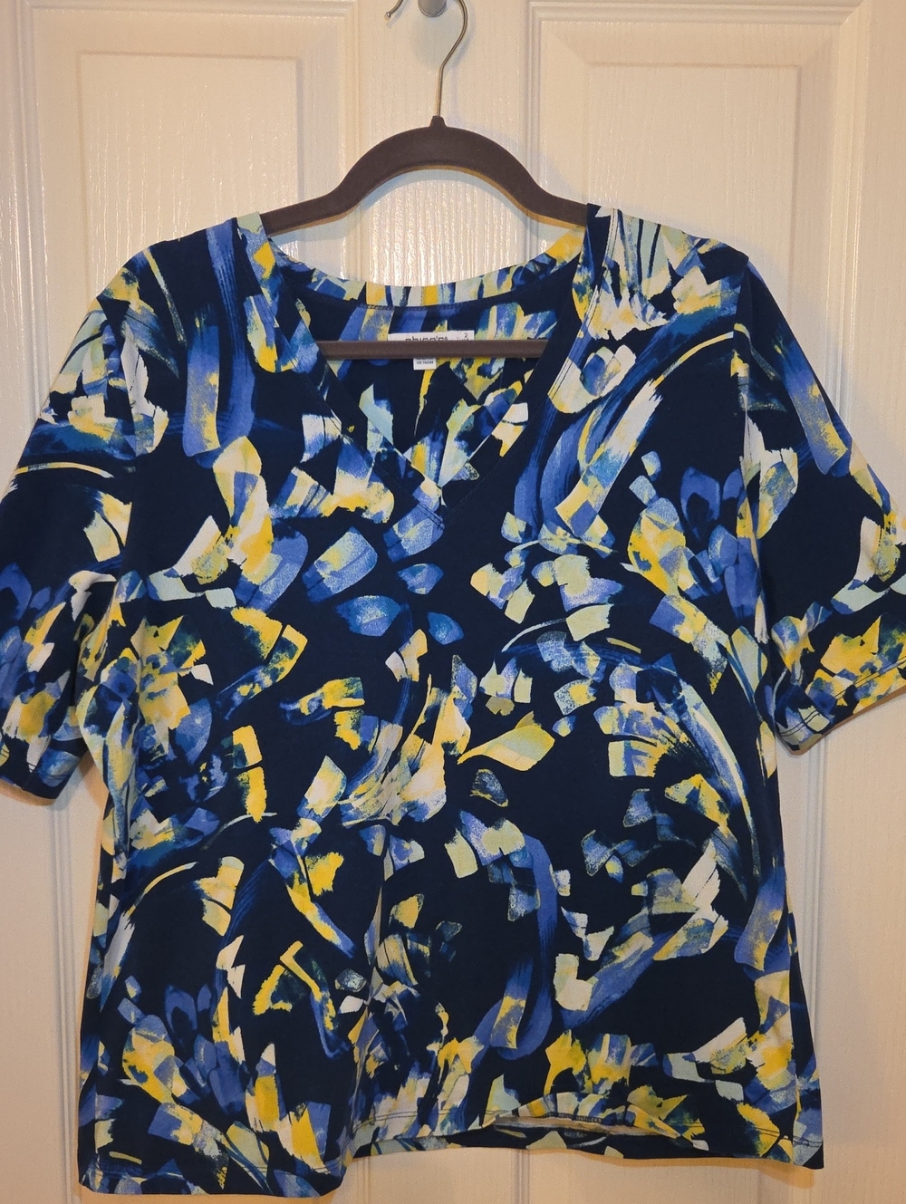 Chico's Navy Blue Abstract V-Neck Short Sleeve Top with Yellow & White Accents